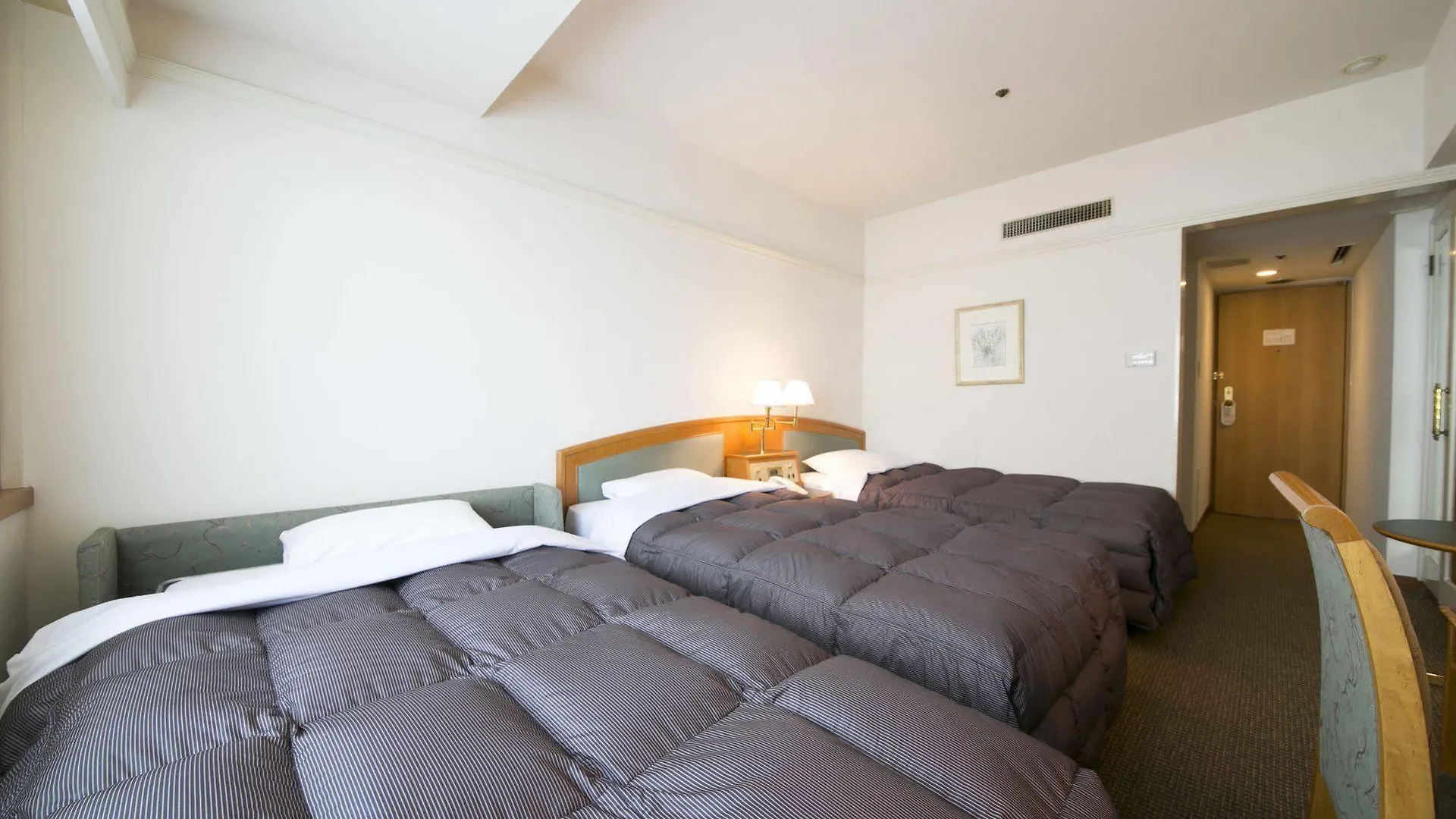 International Hotel Нагоя 3*,